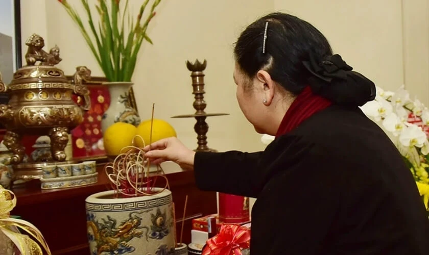 Mùng 1 Tết nên làm gì để may mắn cả năm 2026 Bính Ngọ