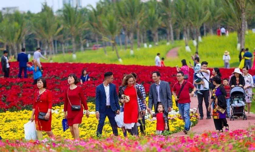 Hướng xuất hành mùng 2 Tết 2025 may mắn cả năm