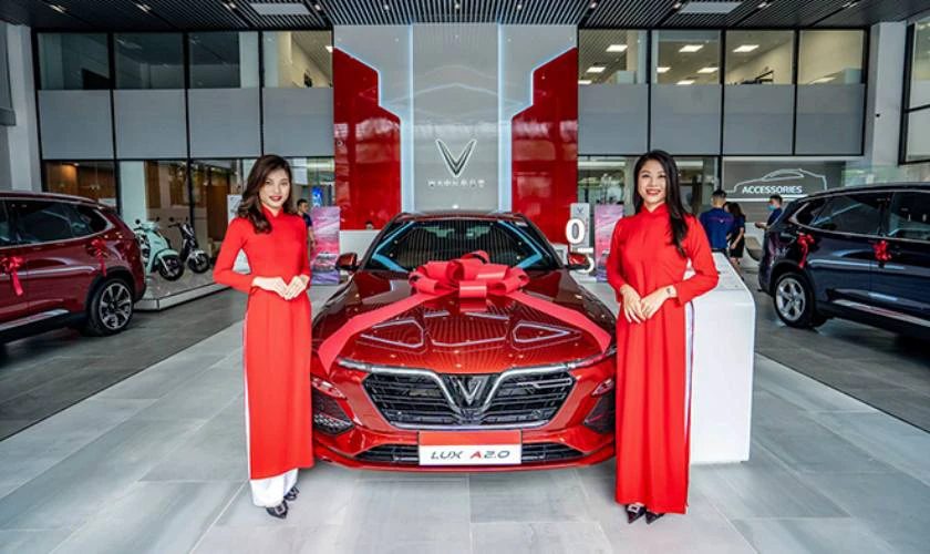 Mùng 6 Tết 2026 Tốt Hay Xấu? Có Nên Mua Xe Không?