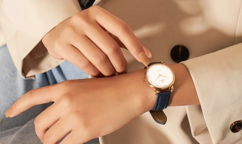 Việc tặng sếp nữ đồng hồ đeo tay là một sự lựa chọn hợp lý và ý nghĩa