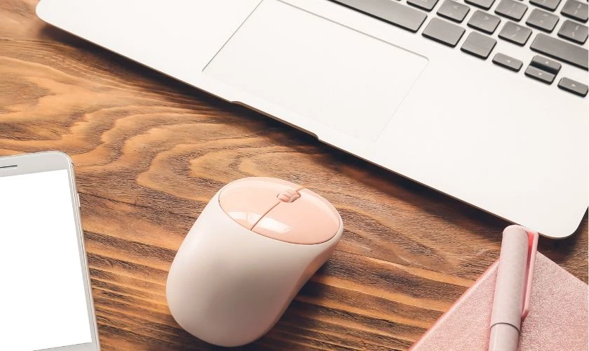 Nên mua chuột không dây hay có dây để dùng cho laptop