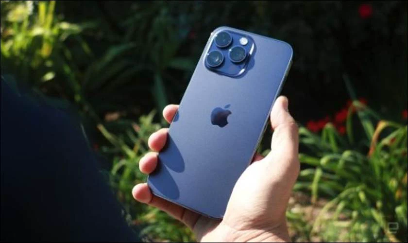 Nên mua iPhone cũ nào? iPhone 14 Pro 256GB