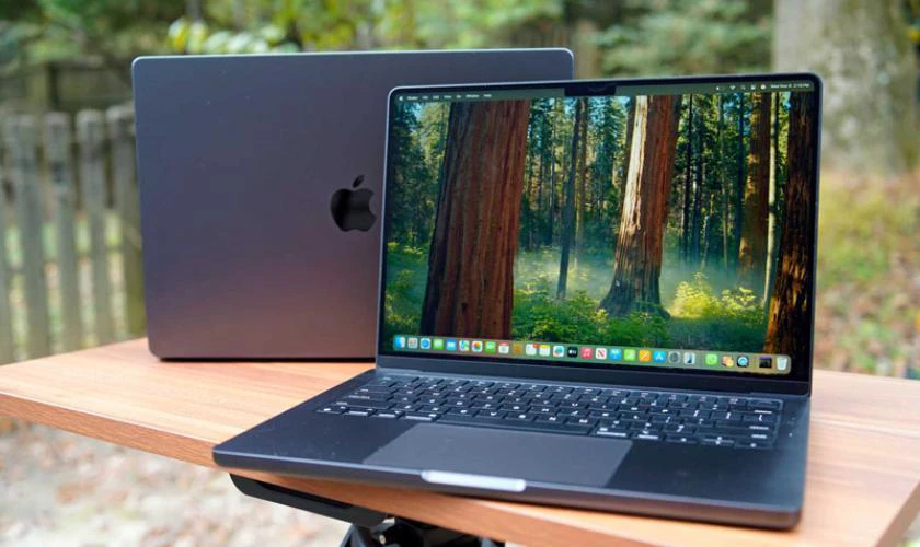 MacBook Pro 14 inch M4