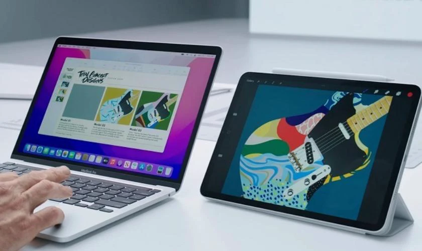 Nên mua iPad hay MacBook đối với nhân viên