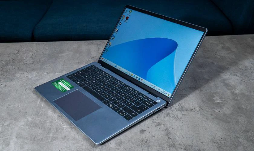 Laptop DELL cho sinh viên Marketing