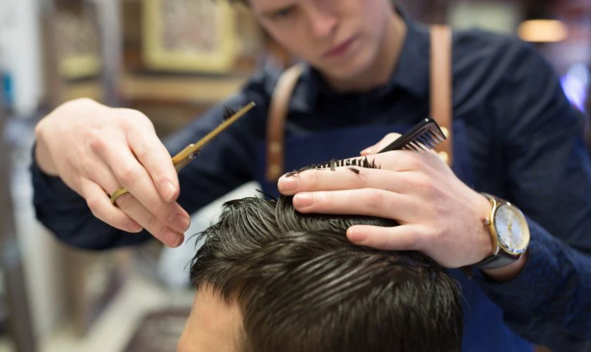 Lưu ý khi chọn Ngày cắt tóc tháng 10 2026