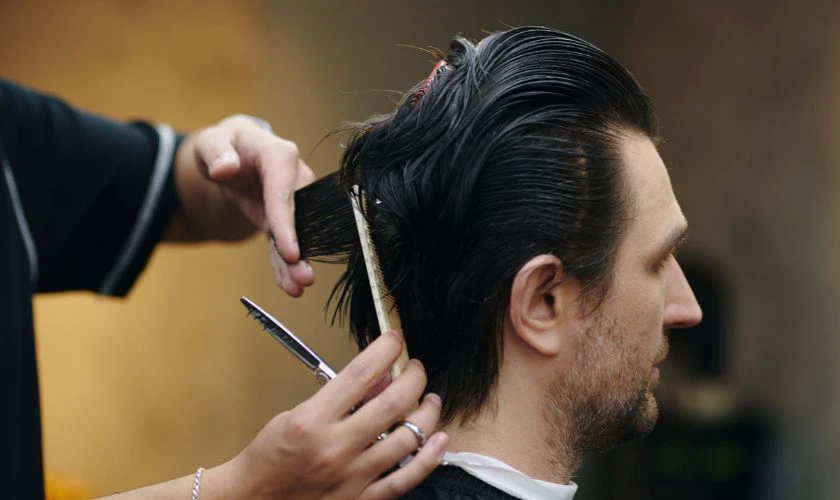 Ngày đẹp cắt tóc mệnh Thủy