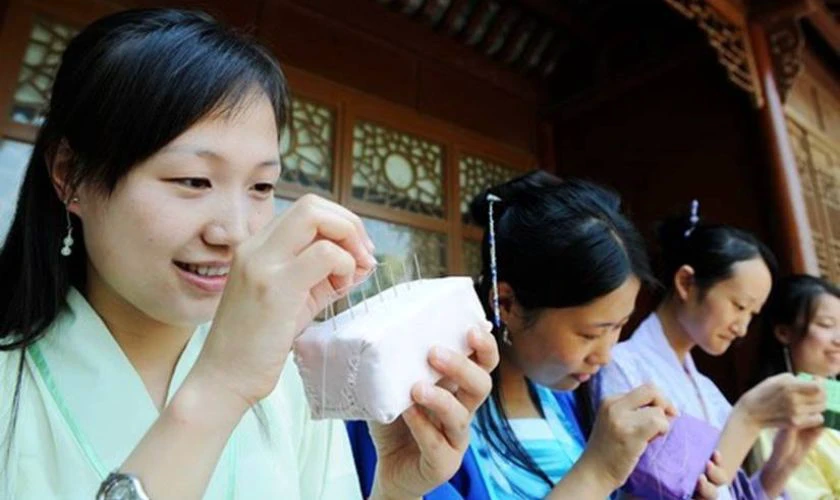 Ng&agrave;y Thất tịch 2025 của c&aacute;c quốc gia ch&acirc;u &Aacute; như thế n&agrave;o