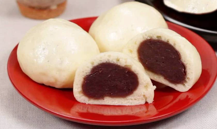 Bánh bao nhân đậu đỏ