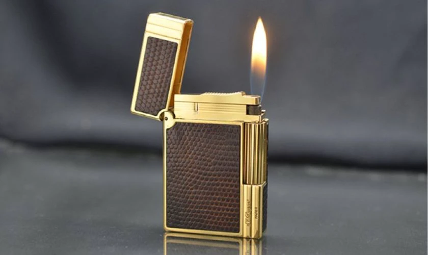 Mua bật lửa hoặc diêm