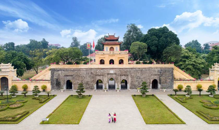 Hoàng Thành Thăng Long là địa điểm du lịch ấn tượng