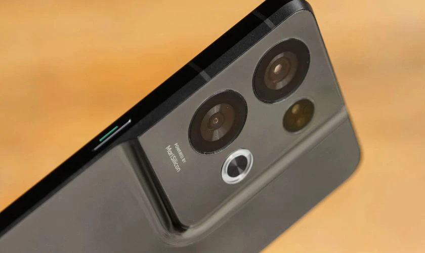 Điện thoại camera góc rộng OPPO Reno8 5G