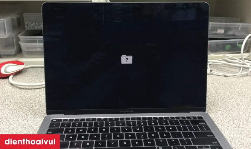 Khi nào cần thay ổ cứng MacBook Pro 2017 1TB A1708 chính hãng GENA?
