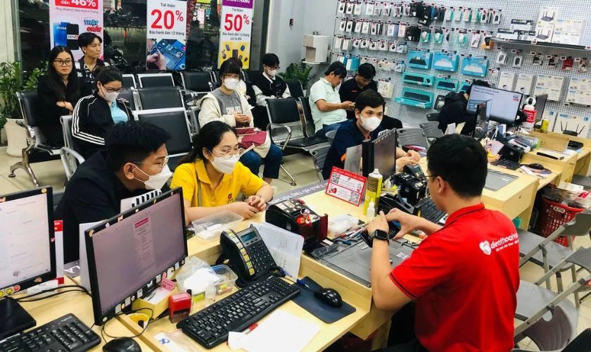 Địa chỉ kiểm tra, thay pin chính hãng, chất lượng - Điện Thoại Vui