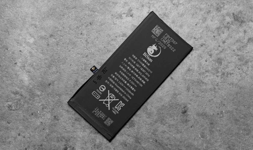 Có nên thay pin Bison cho iPhone hay không?