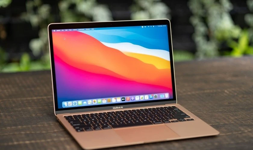Pin MacBook Air M1 dùng được bao lâu thực tế