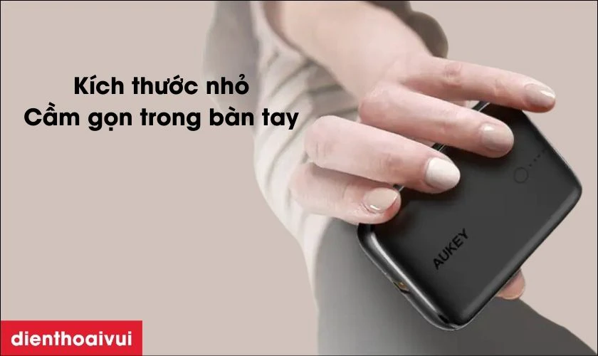 Pin dự phòng Aukey 10.000mAh PB-N83S 20W PD có thiết kế nguyên khối nhỏ gọn