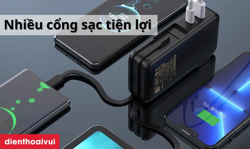 Pisen D312 được trang bị hai cổng sạc USB-A, một cổng Type-C và một cổng micro USB