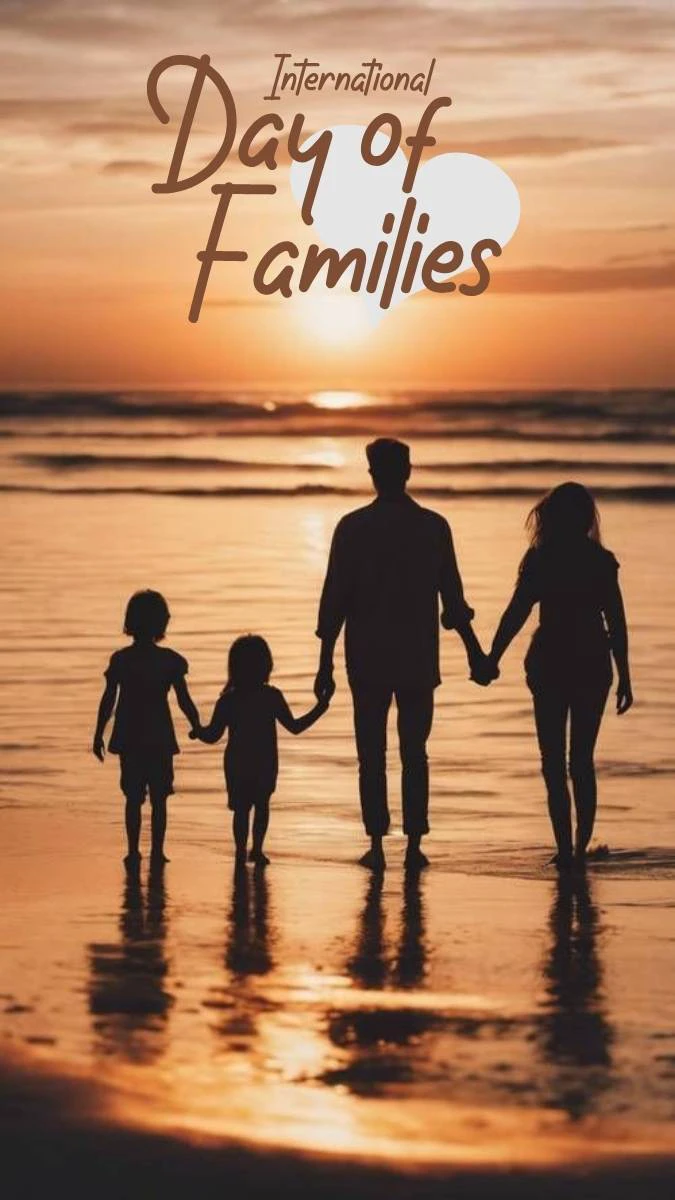 Poster Ngày Gia Đình Việt Nam màu vàng