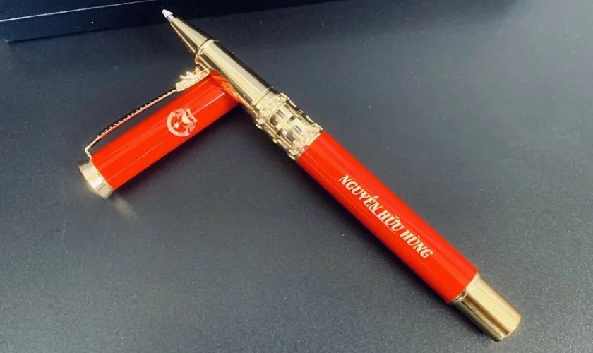 Bút ký kim loại sang trọng