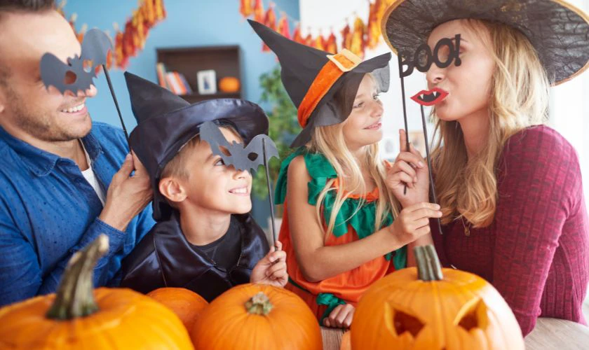Mặt nạ Halloween dễ thương