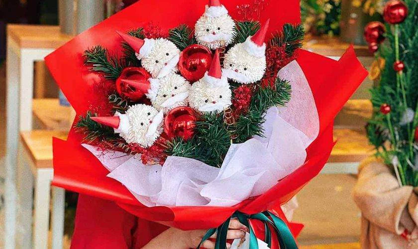 Bó hoa giấy nghệ thuật làm quà Noel cho bạn bè