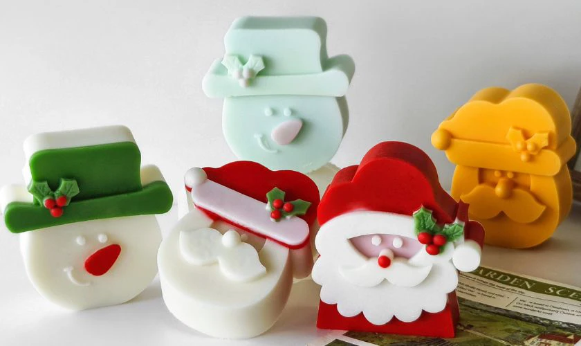 Nến sáp ong tạo hình Noel