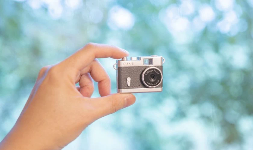 Máy ảnh đồ chơi mini