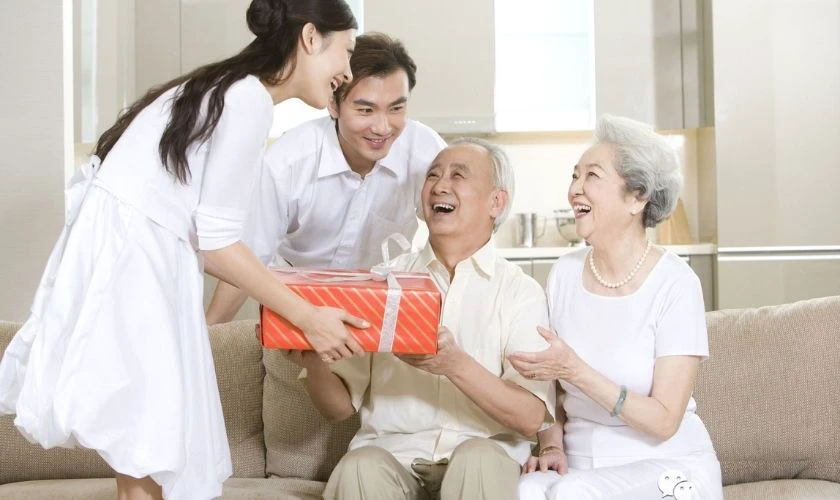 Lưu ý khi chọn và tặng quà 30/4 1/5