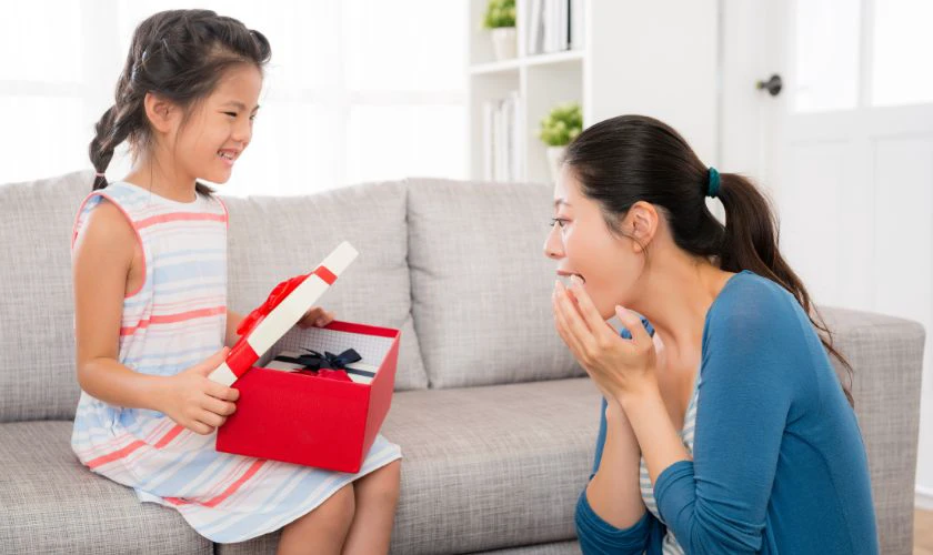 Cách tặng quà ngày của mẹ ấn tượng, bất ngờ