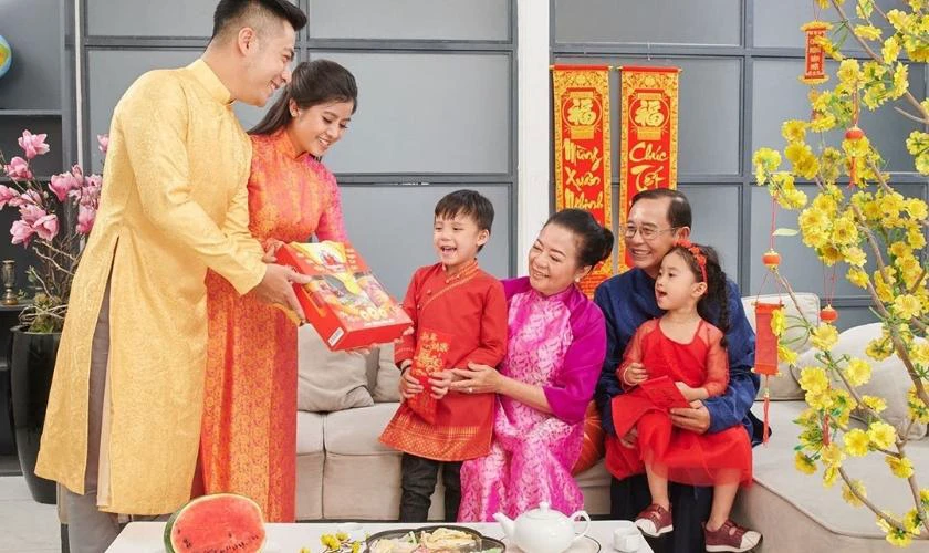 Quà Tết 2025 có ý nghĩa gì?