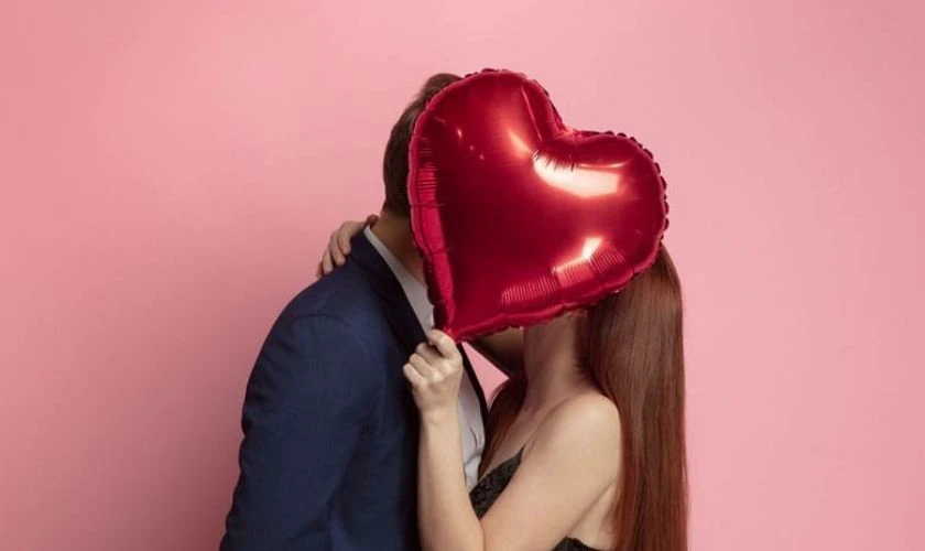 Vì sao nên tặng quà Valentine tự làm cho bạn trai?