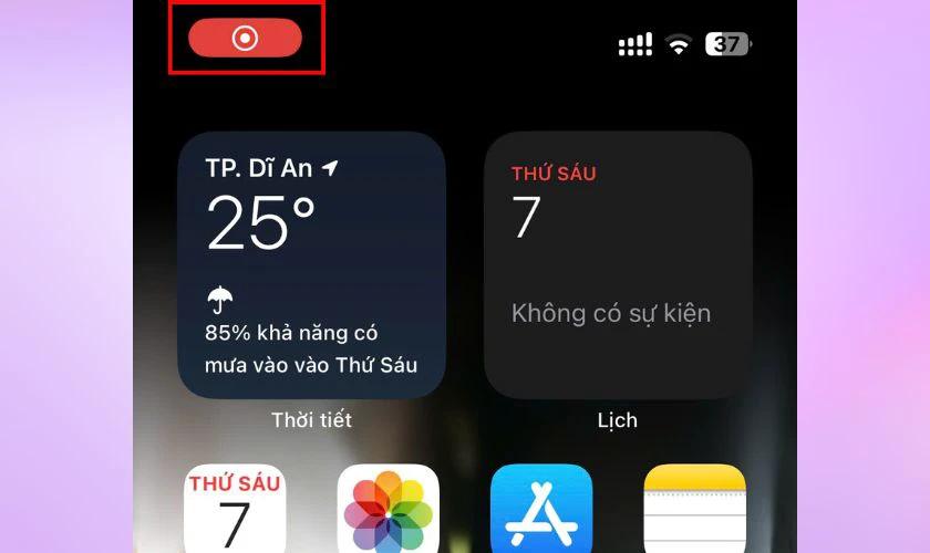 Chạm vào biểu tượng màu đỏ hình tròn ở đầu màn hình