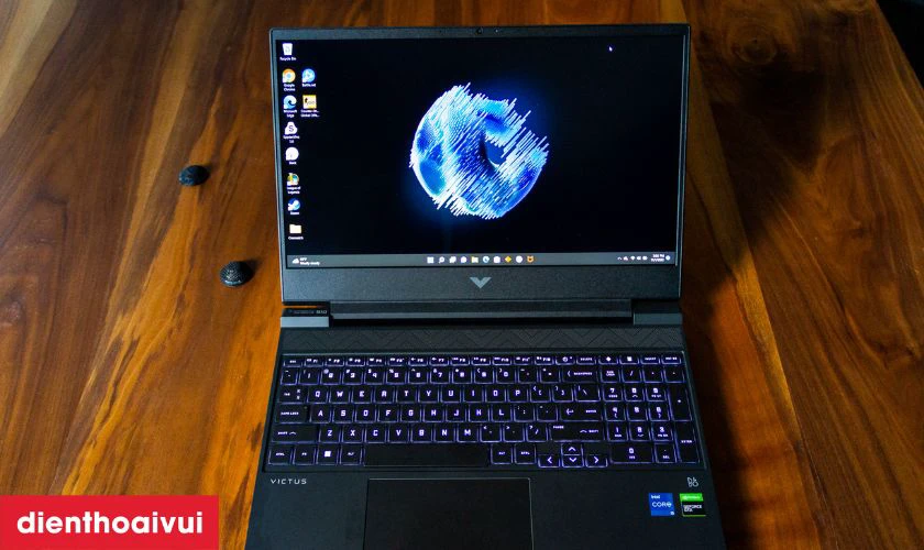 Laptop gaming nên trang bị RAM từ 16GB trở lên
