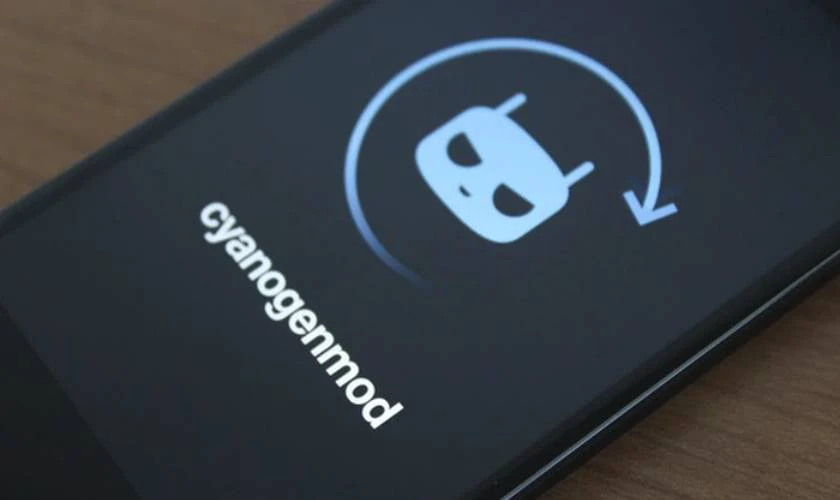 Flash CyanogenMod hoặc ROM tuỳ chỉnh
