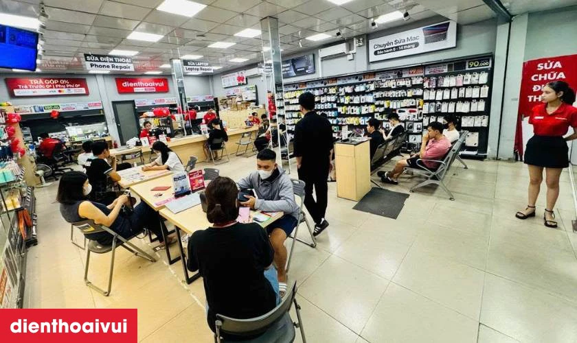 Lưu ý khi camera sau iPhone bị đốm mờ