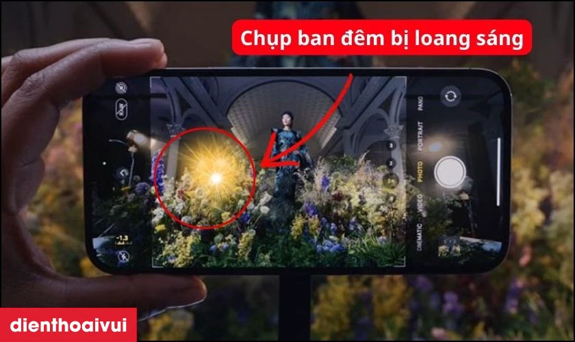 Chụp ban đêm hoặc ngoài trời bị lóa sáng bất thường