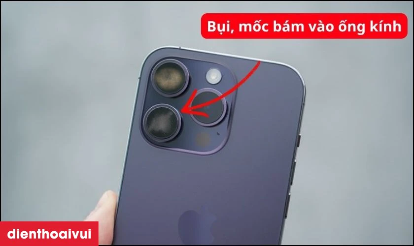 Nguyên nhân gây đốm mờ camera sau iPhone 14 Pro