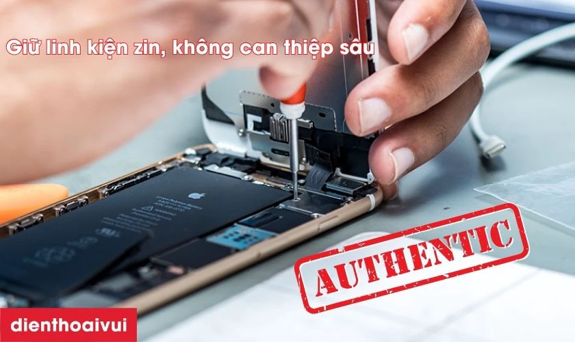 Tại sao nên rửa đốm camera sau iPhone 6 thay vì thay mới?
