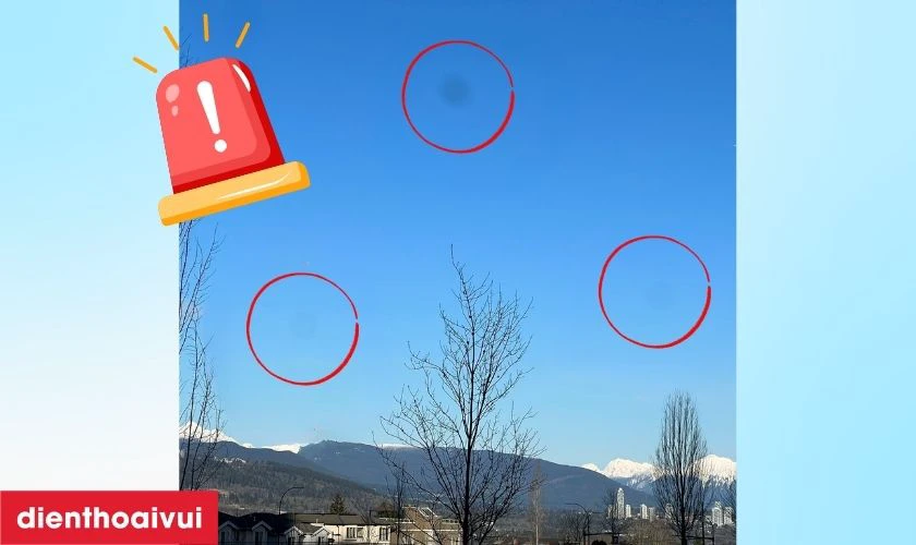 Dấu hiệu cần rửa đốm camera sau iPhone 6S