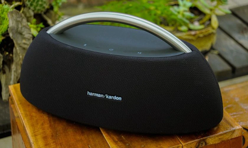 Loa Harman Kardon Go + Play mini: Sự lựa chọn 2 trong 1