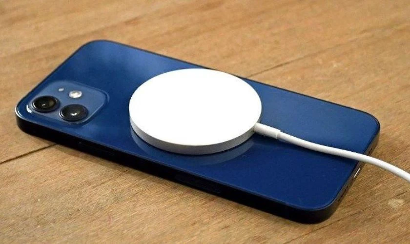 Sạc không dây iPhone 12 Pro Max chính hãng có ưu điểm gì?