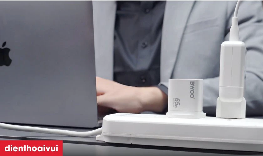 Lưu ý chọn và sử dụng sạc nhanh BWOO 3 cổng