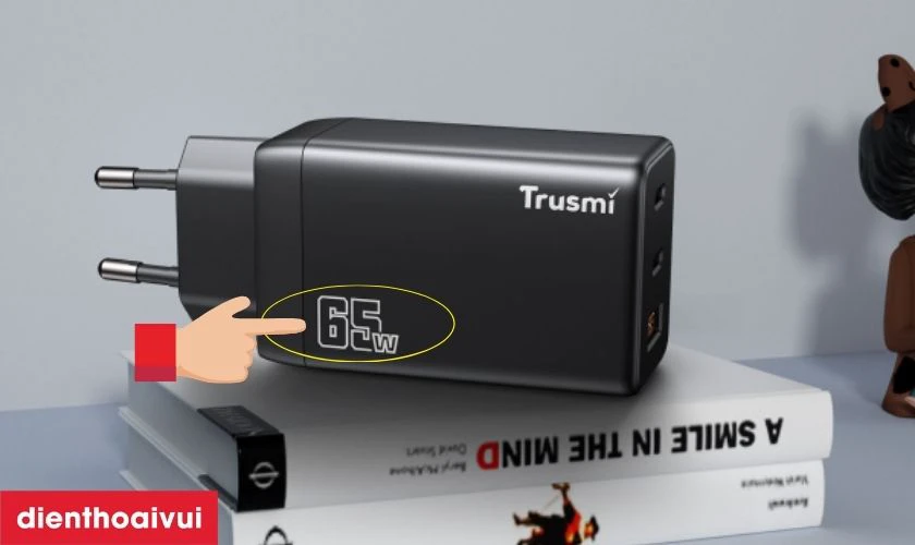 Sạc nhanh Mini Trusmi PD 65w Gan 1A+2C kèm cáp Type-C to Type-C 60w (US) CH05