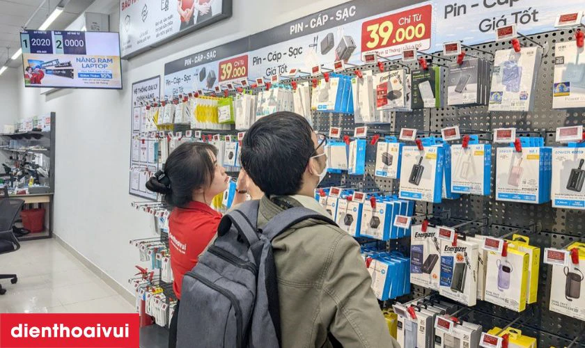 Mua sạc ô tô Trusmi không dây 15w kết hợp giá đỡ CC07 tại Điện Thoại Vui