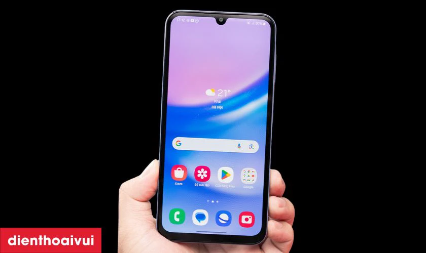 RAM 8GB bộ nhớ trong 256GB, cho khả năng đa nhiệm tốt