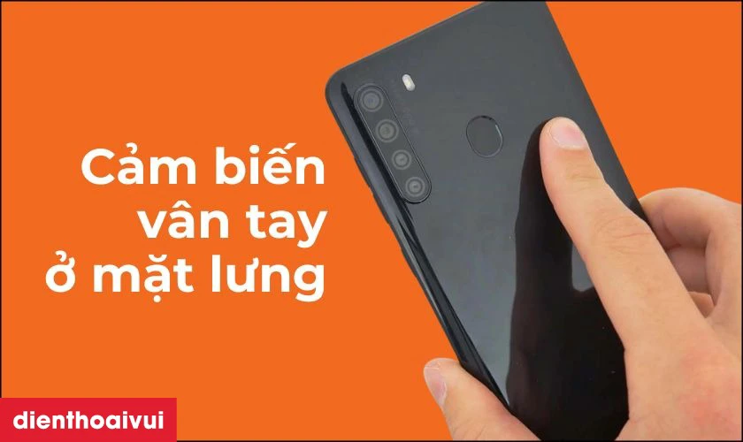 Cảm biến vân tay nhanh nhạy, hỗ trợ người dùng tối đa
