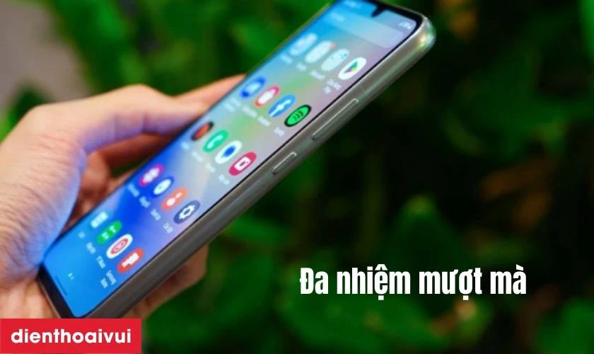 Đa nhiệm mượt m&agrave;, lưu trữ thả ga với 256GB