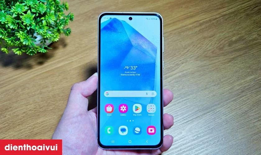 An tâm sử dụng suốt ngày dài với pin 5000mAh và kháng nước IP67