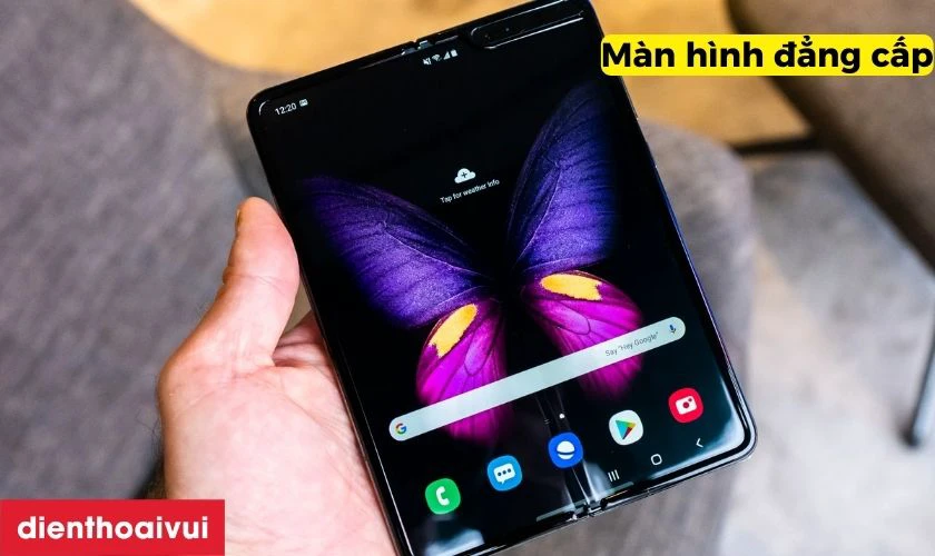 M&agrave;n h&igrave;nh sắc n&eacute;t